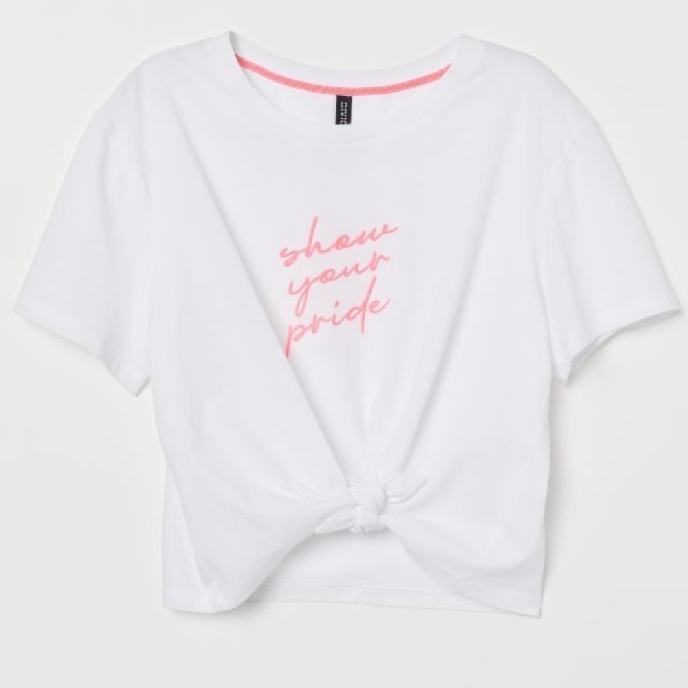 H&M divided tee